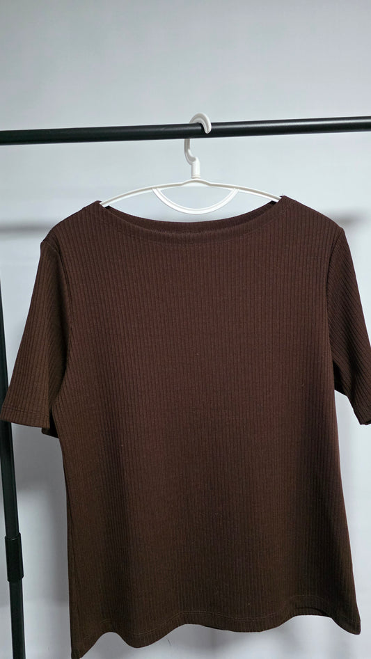 Pre-loved Uniqlo Ribbed Crew Neck Half Sleeve T